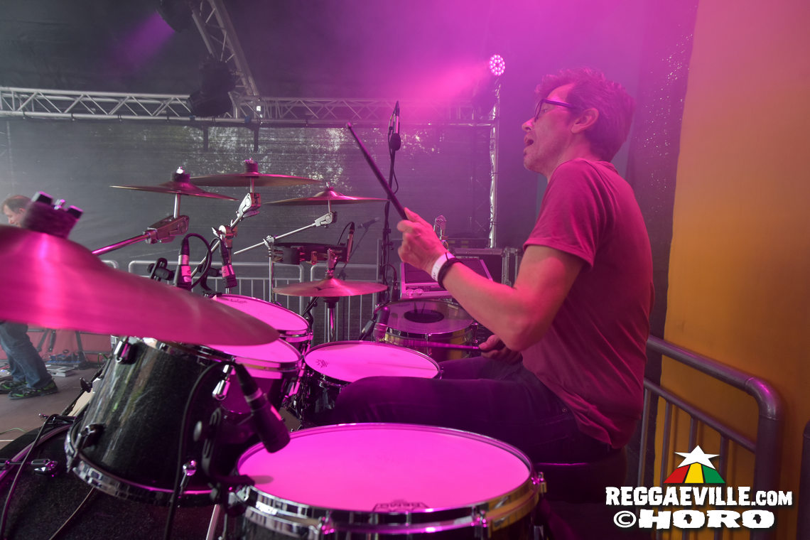 Jin Jin feat. Andrew Murphy & Sebastian Sturm, The Herbpirates