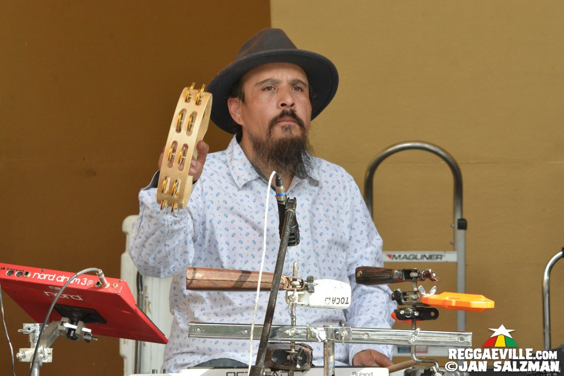 Yami Bolo, Akae Beka, Prezident Brown