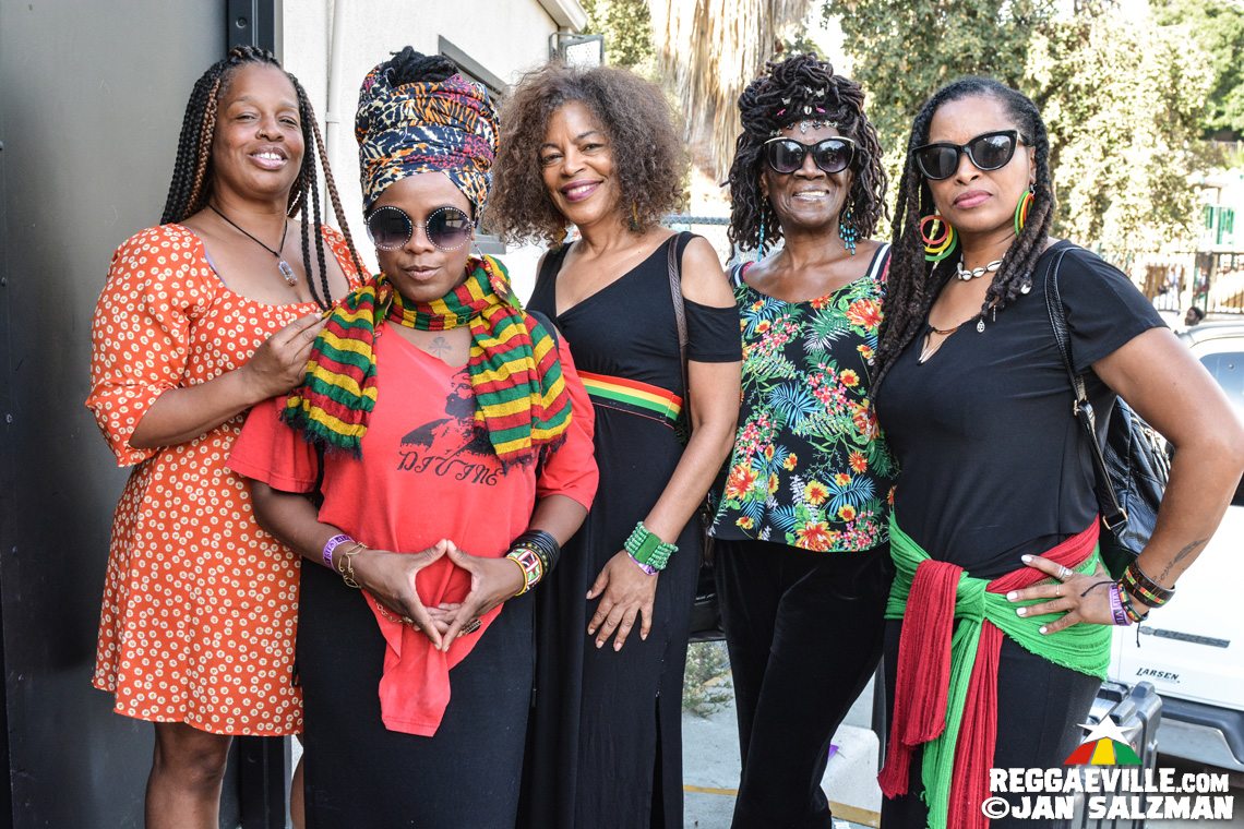 Yami Bolo, Akae Beka, Prezident Brown