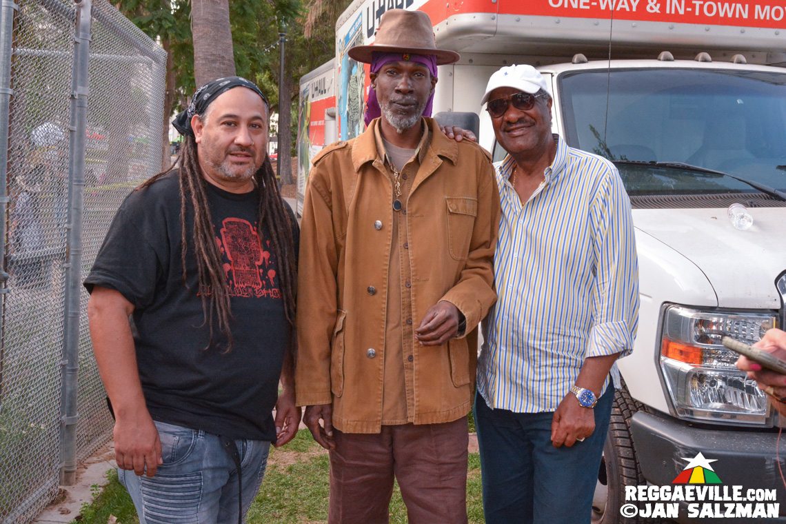 Yami Bolo, Akae Beka, Prezident Brown