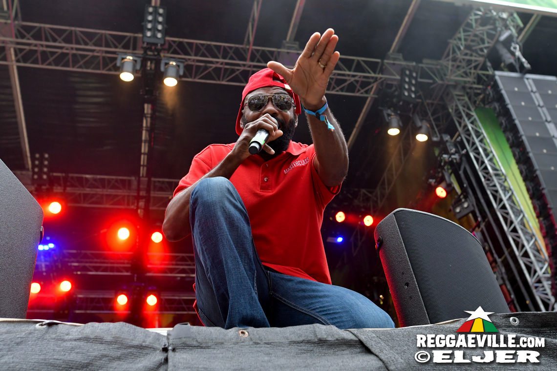 ManuDigital feat. Lt. Stitchie, Andrew Murphy, Che Sudaka