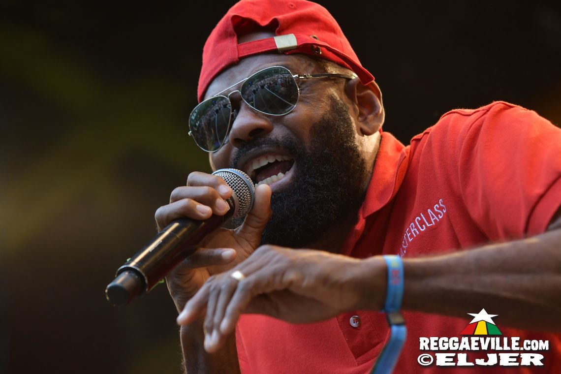 ManuDigital feat. Lt. Stitchie, Andrew Murphy, Che Sudaka