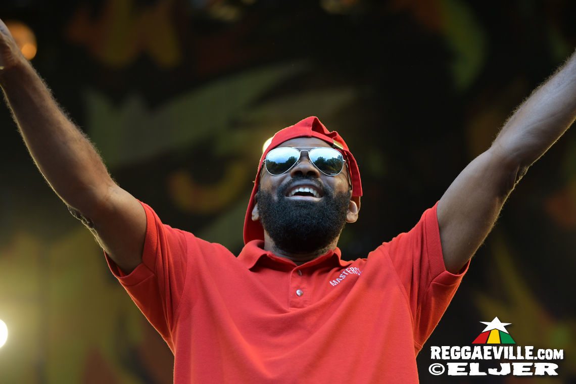 ManuDigital feat. Lt. Stitchie, Andrew Murphy, Che Sudaka