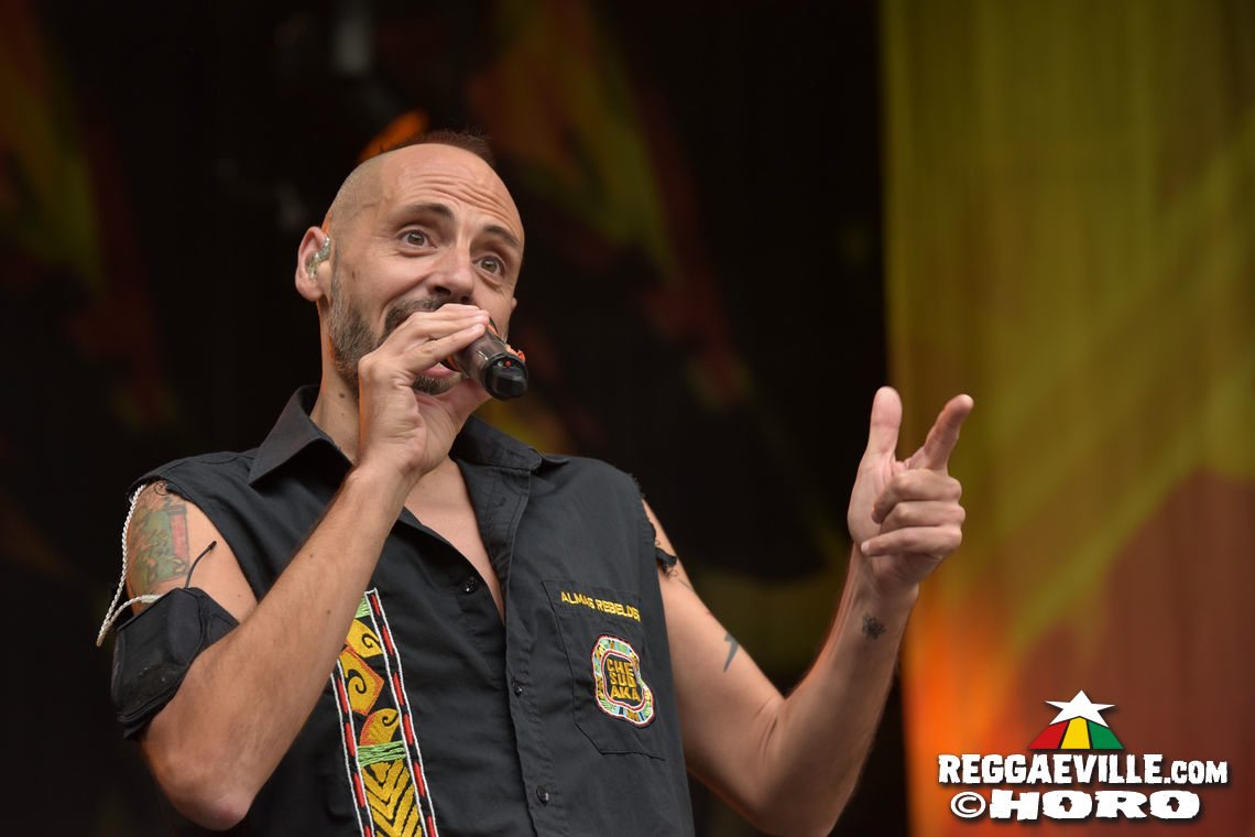 ManuDigital feat. Lt. Stitchie, Andrew Murphy, Che Sudaka