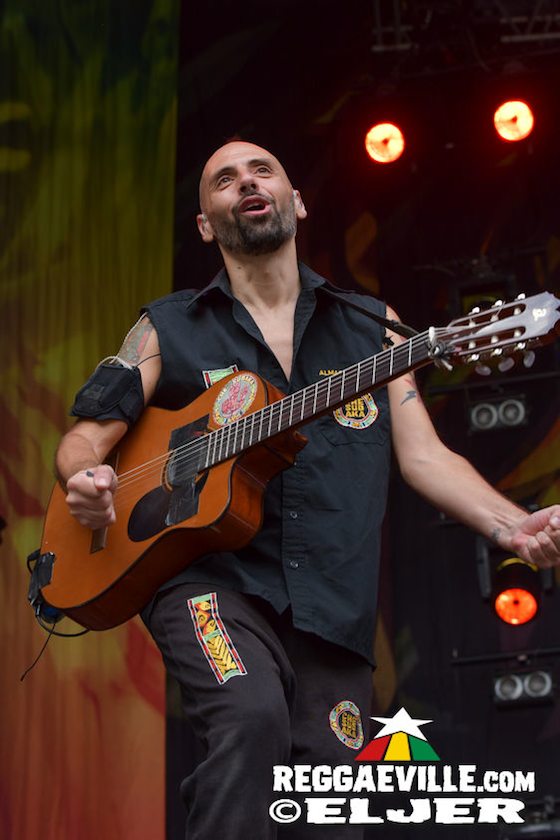 ManuDigital feat. Lt. Stitchie, Andrew Murphy, Che Sudaka