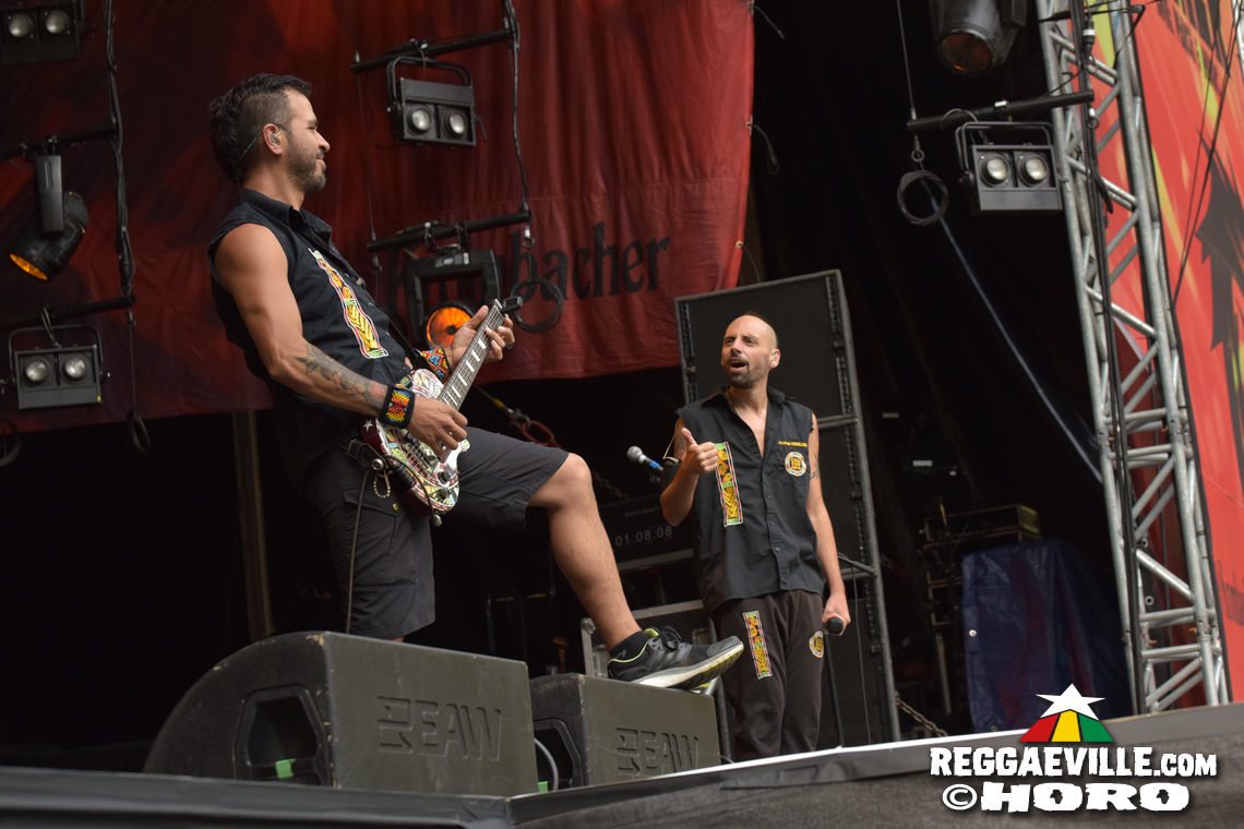 ManuDigital feat. Lt. Stitchie, Andrew Murphy, Che Sudaka