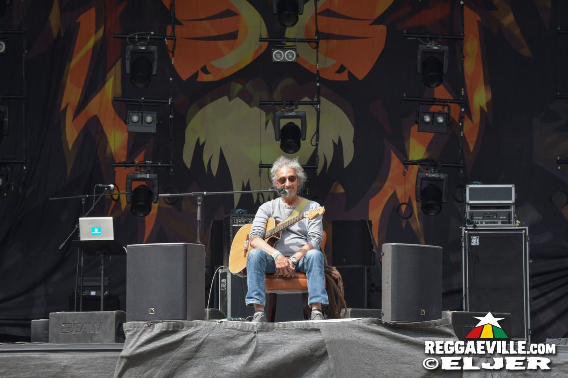 ManuDigital feat. Lt. Stitchie, Andrew Murphy, Che Sudaka