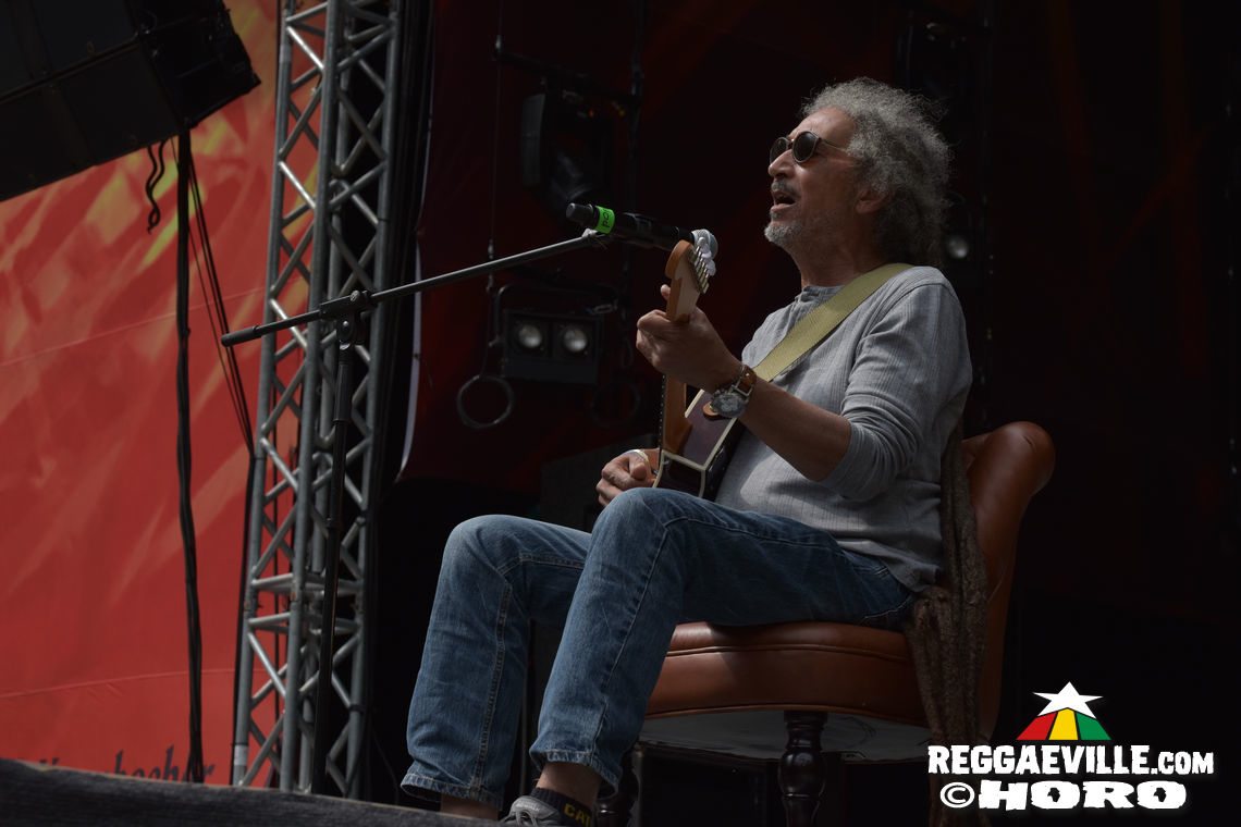 ManuDigital feat. Lt. Stitchie, Andrew Murphy, Che Sudaka