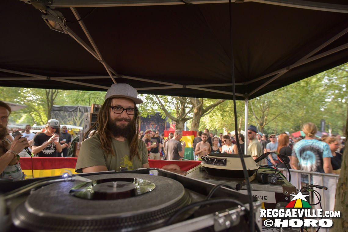 Chuck Fenda, New Kingston, Kunterbunt Soundsystem, Conexion Cubana