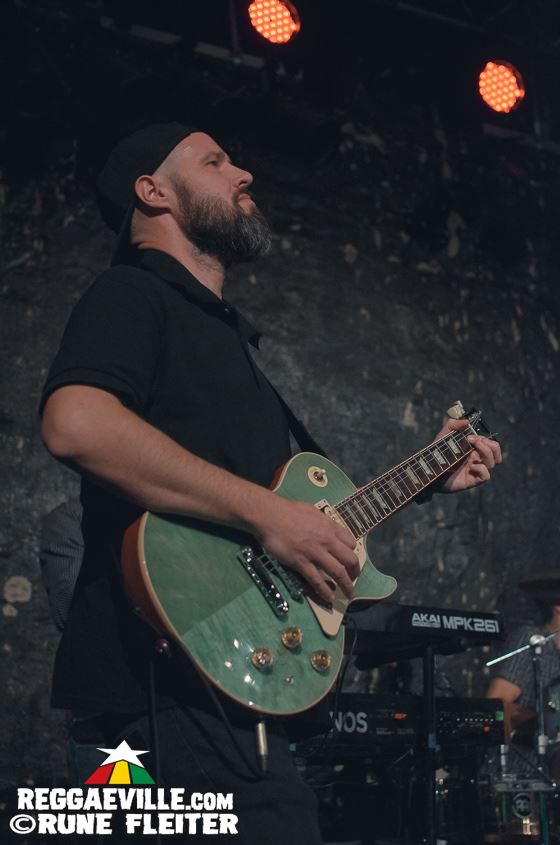 Treesha & The Evolution feat. Uwe Banton, Denham Smith & Damage SkongDem