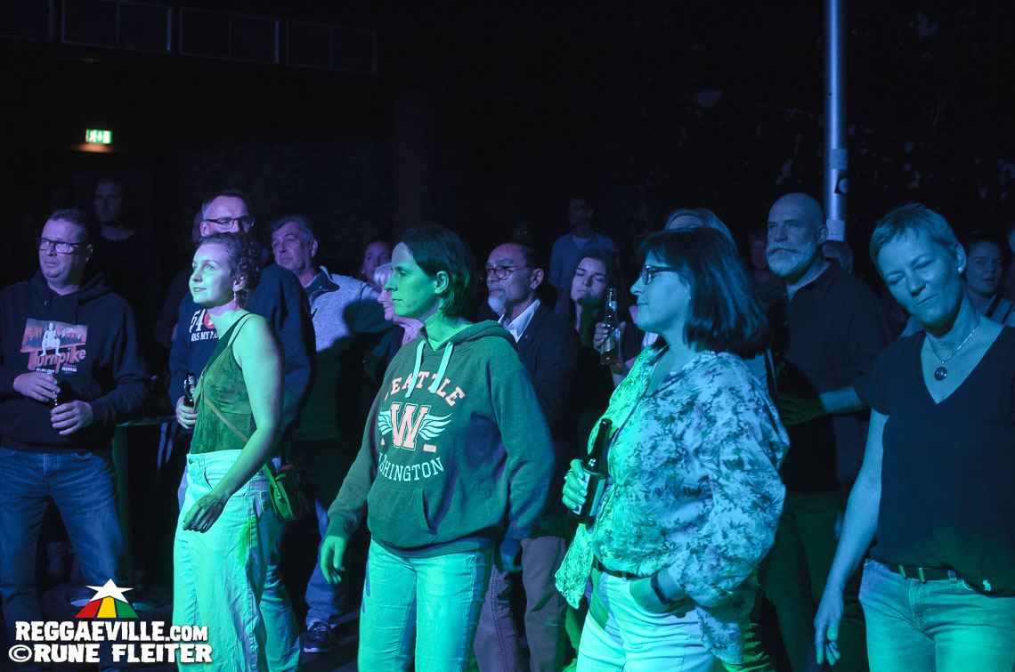 Treesha & The Evolution feat. Uwe Banton, Denham Smith & Damage SkongDem