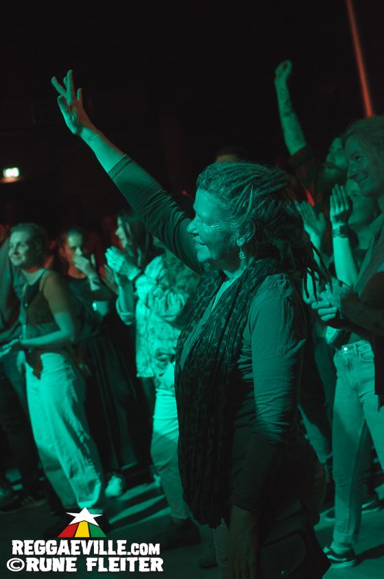 Treesha & The Evolution feat. Uwe Banton, Denham Smith & Damage SkongDem