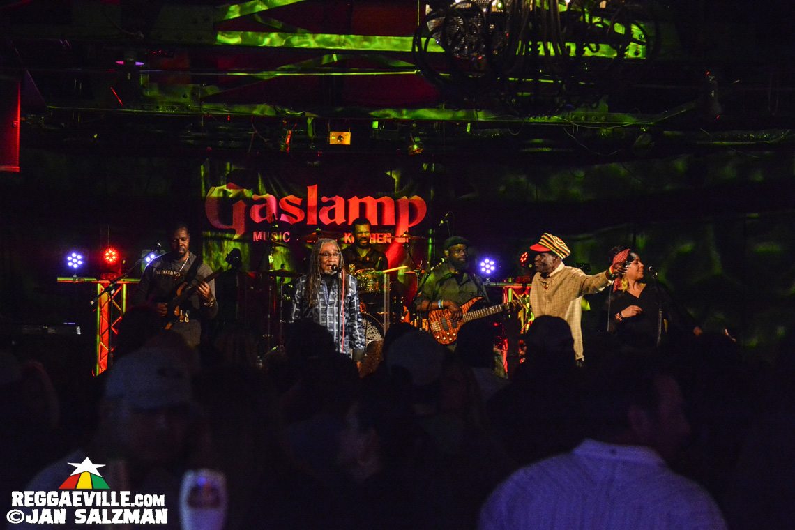 Wailing Souls & The Gladiators feat. Droop Lion