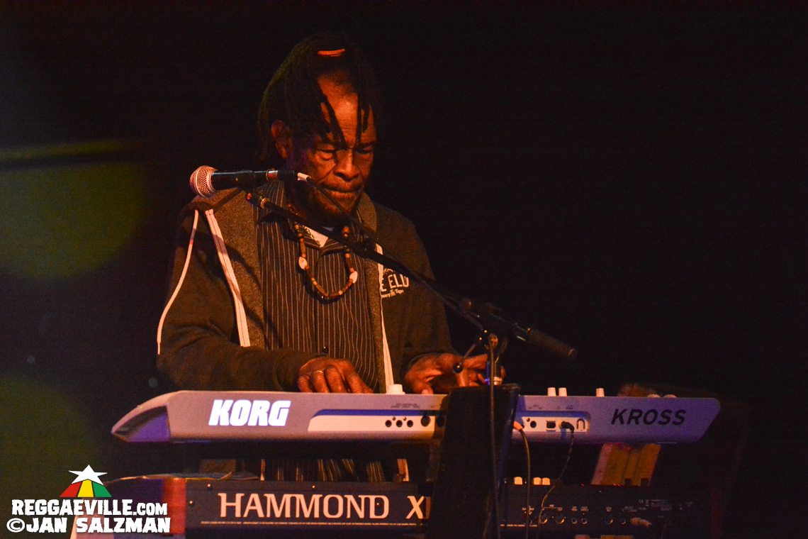 Wailing Souls & The Gladiators feat. Droop Lion