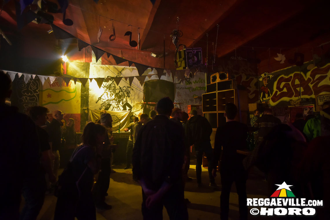 Zion Garden Soundsystem meets Lions Den