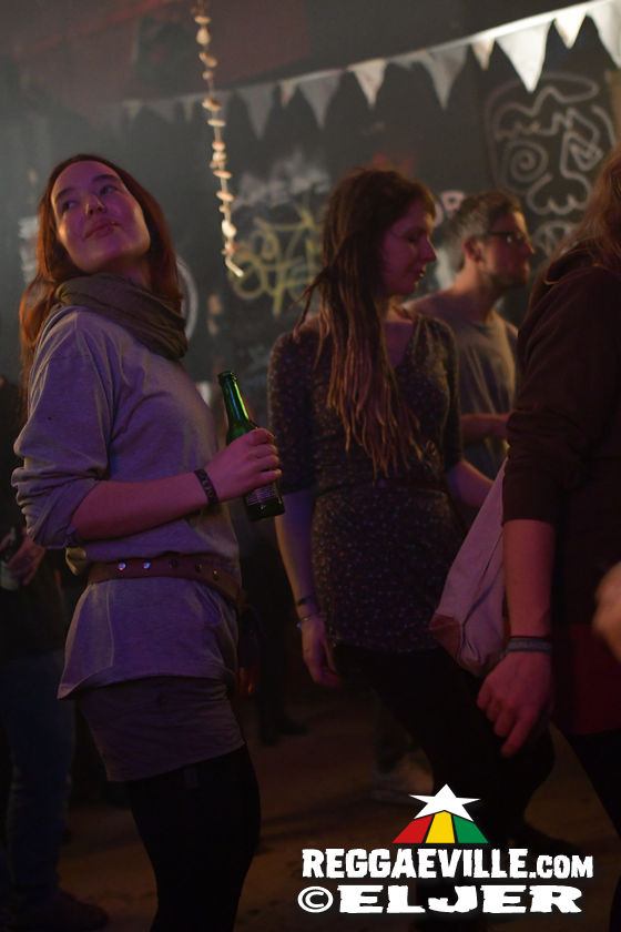 Zion Garden Soundsystem meets Lions Den