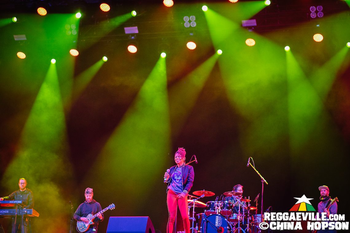 Gentleman & The Evolution