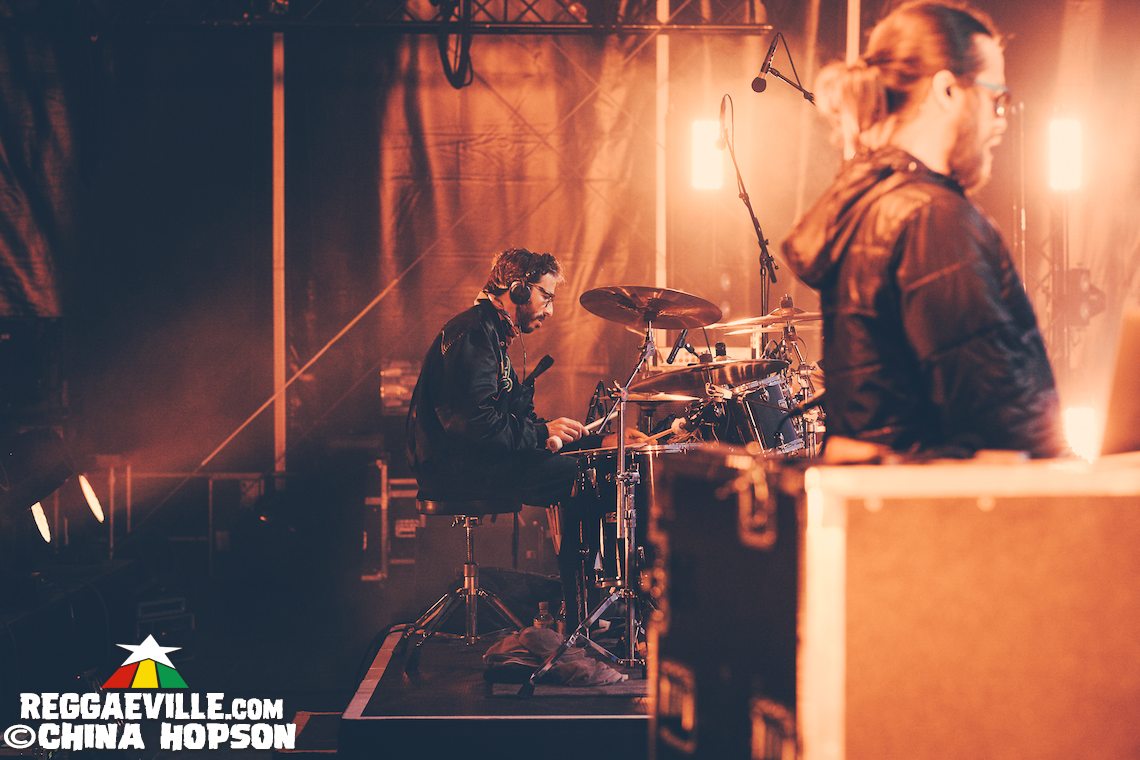 Gentleman & The Evolution