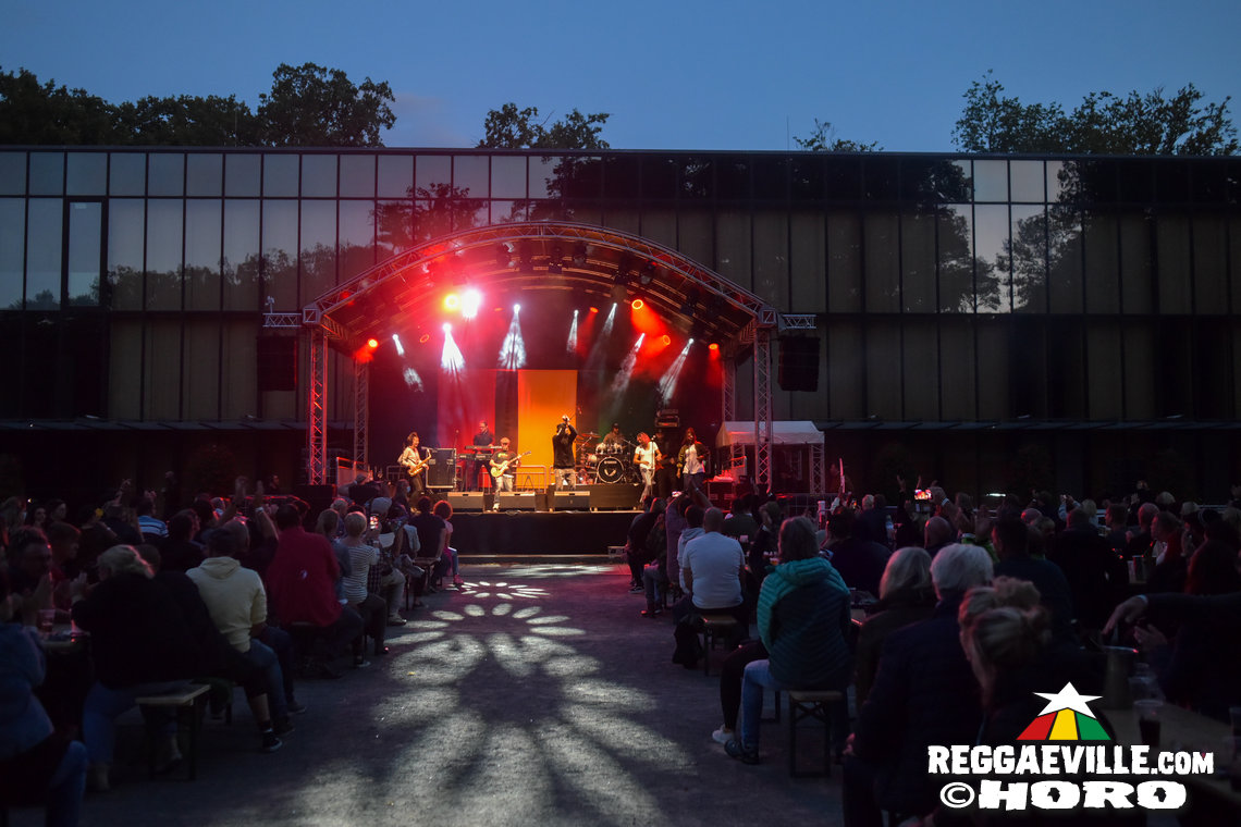 Gentleman & The Evolution