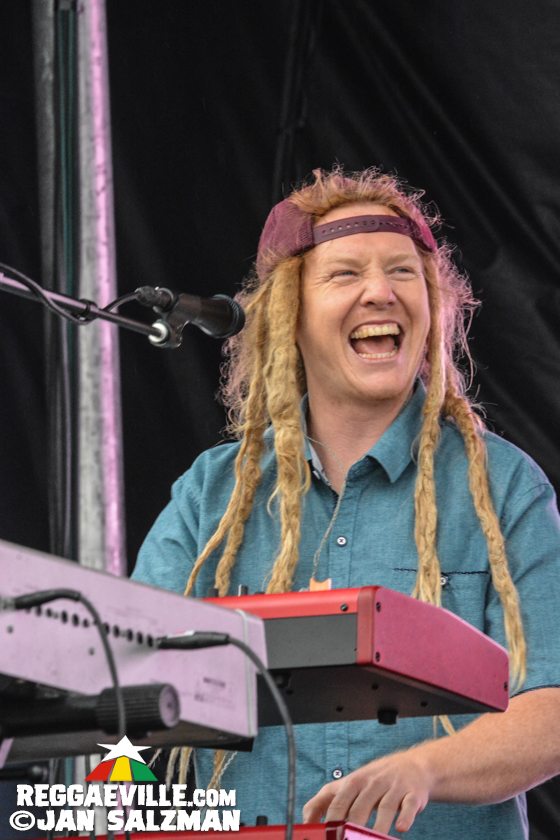 Mike Love, The Green, Katchafire