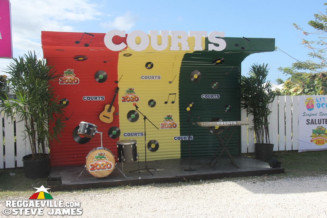 Queen Ifrica feat. Treesha, Jesse Royal