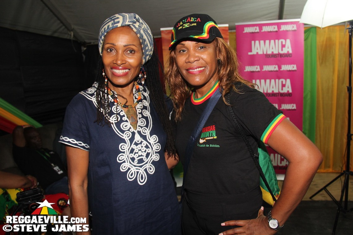 Queen Ifrica feat. Treesha, Jesse Royal