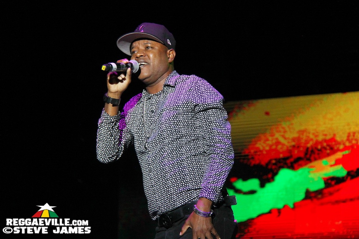 Chi Ching Ching feat. Queen Omega, Terry Linen, Stevie Face