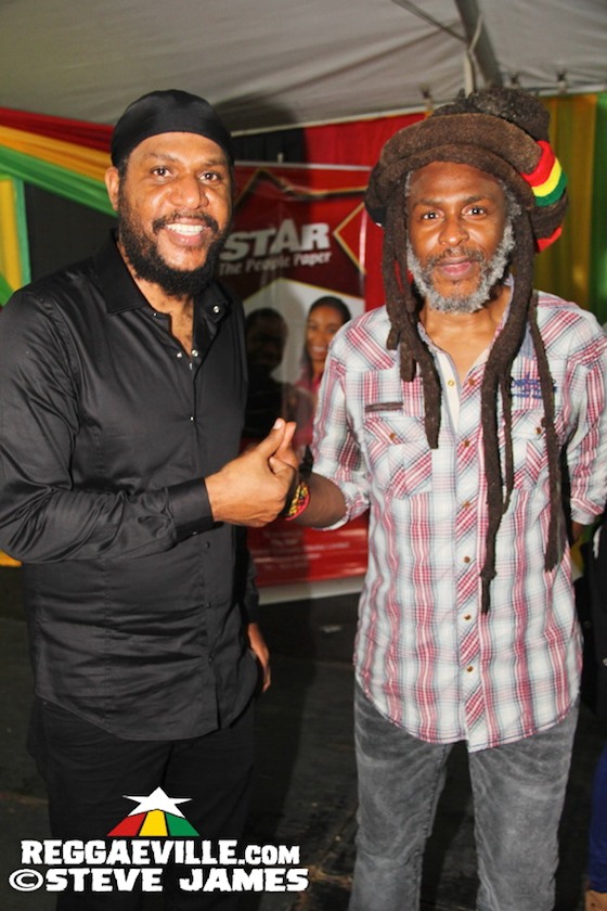 Chi Ching Ching feat. Queen Omega, Terry Linen, Stevie Face