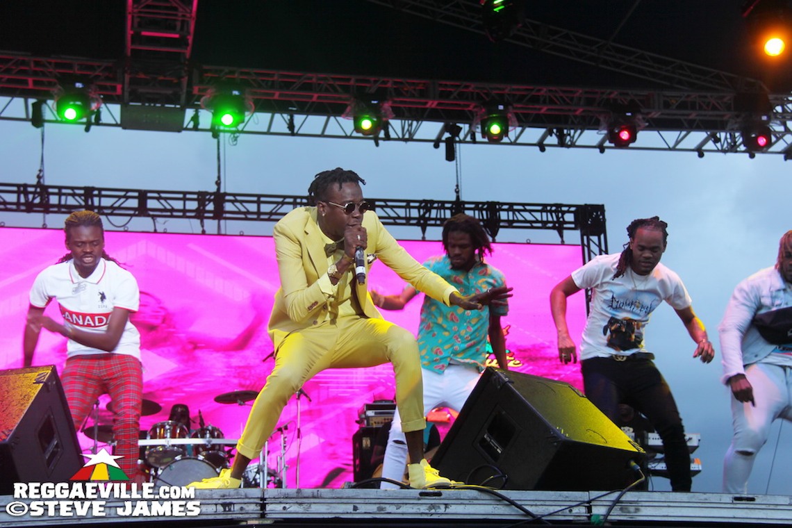 Chi Ching Ching feat. Queen Omega, Terry Linen, Stevie Face