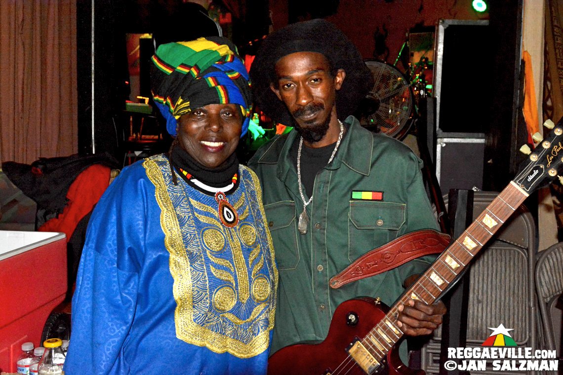 Akae Beka Band, Army, Spiritual, Ky-Enie