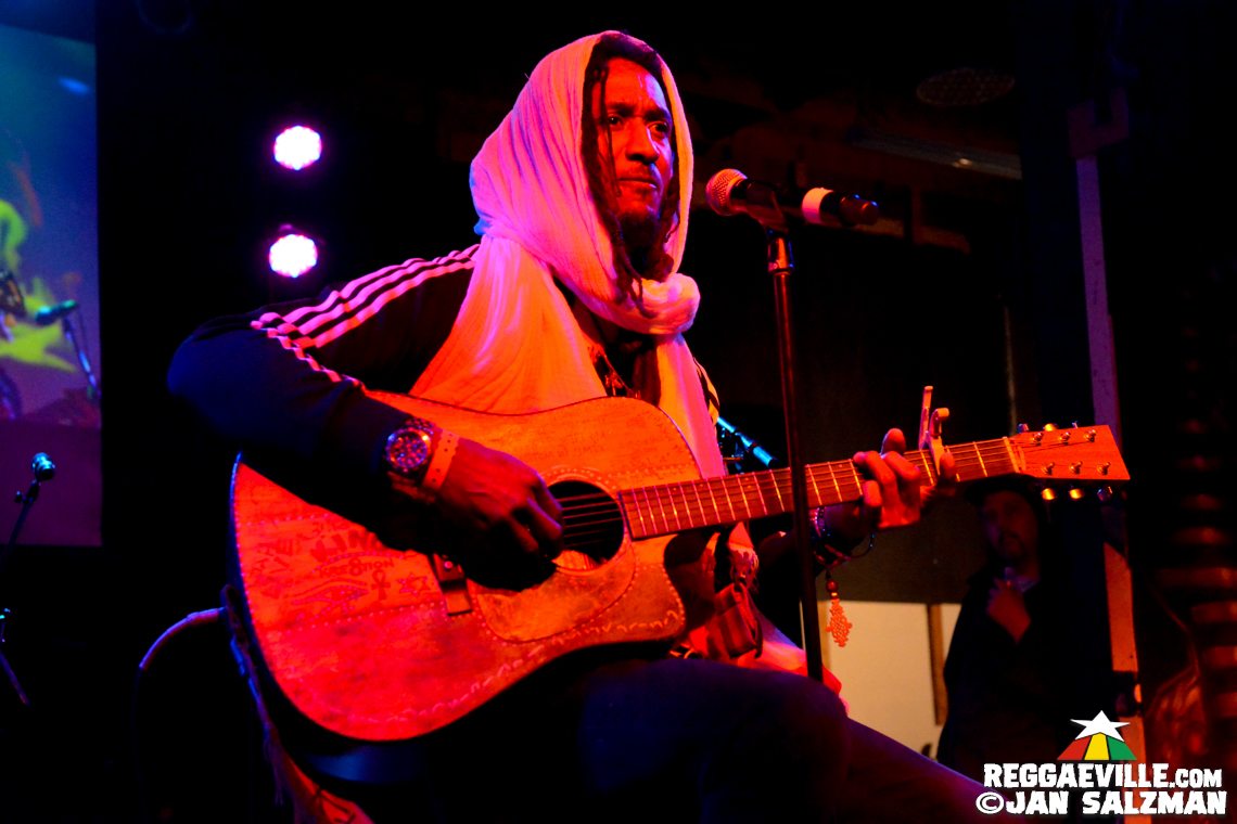 Akae Beka Band, Army, Spiritual, Ky-Enie