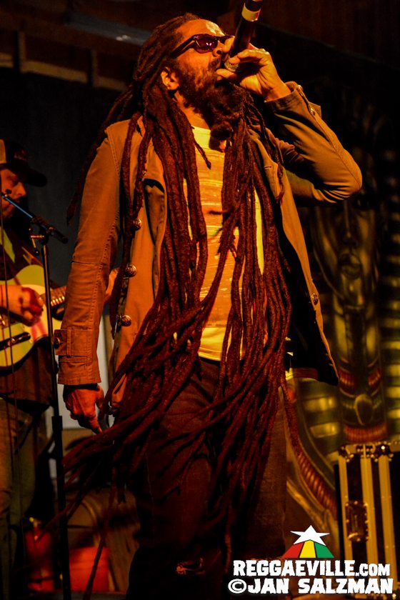 Akae Beka Band, Army, Spiritual, Ky-Enie