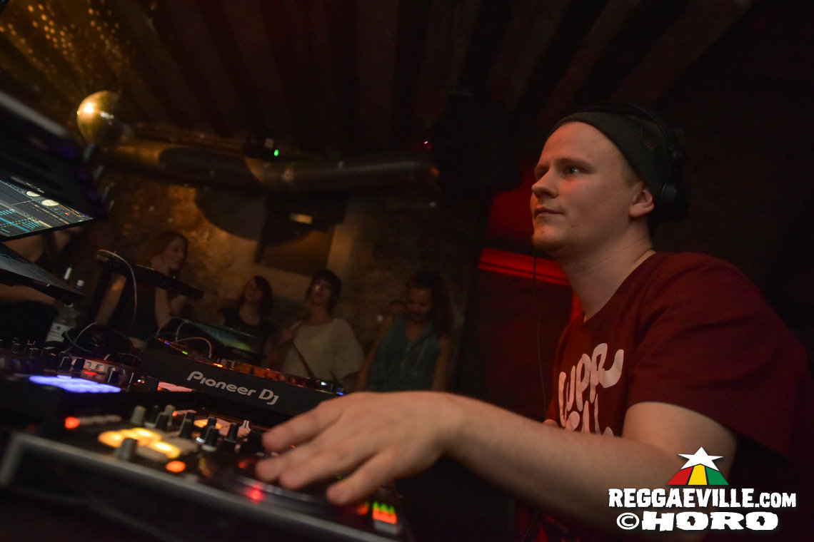 Soundvalley Movement, Smallman Reggaetainment & DJ Louis