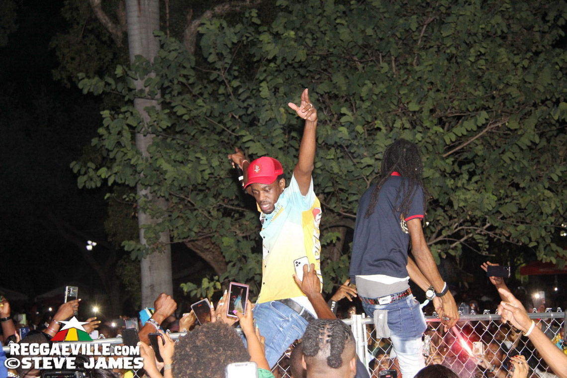 Spice, Capella Grey, Ding Dong with Safaree