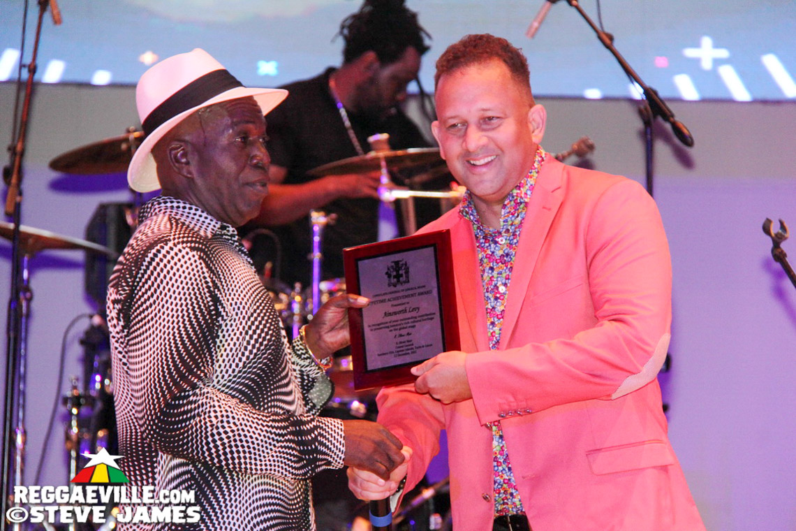 Barrington Levy, Alison Hinds & Patrice Roberts