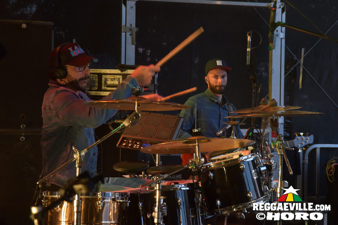 Gentleman & The Evolution