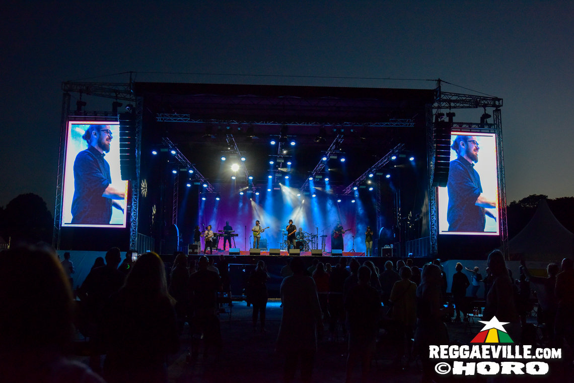 Gentleman & The Evolution