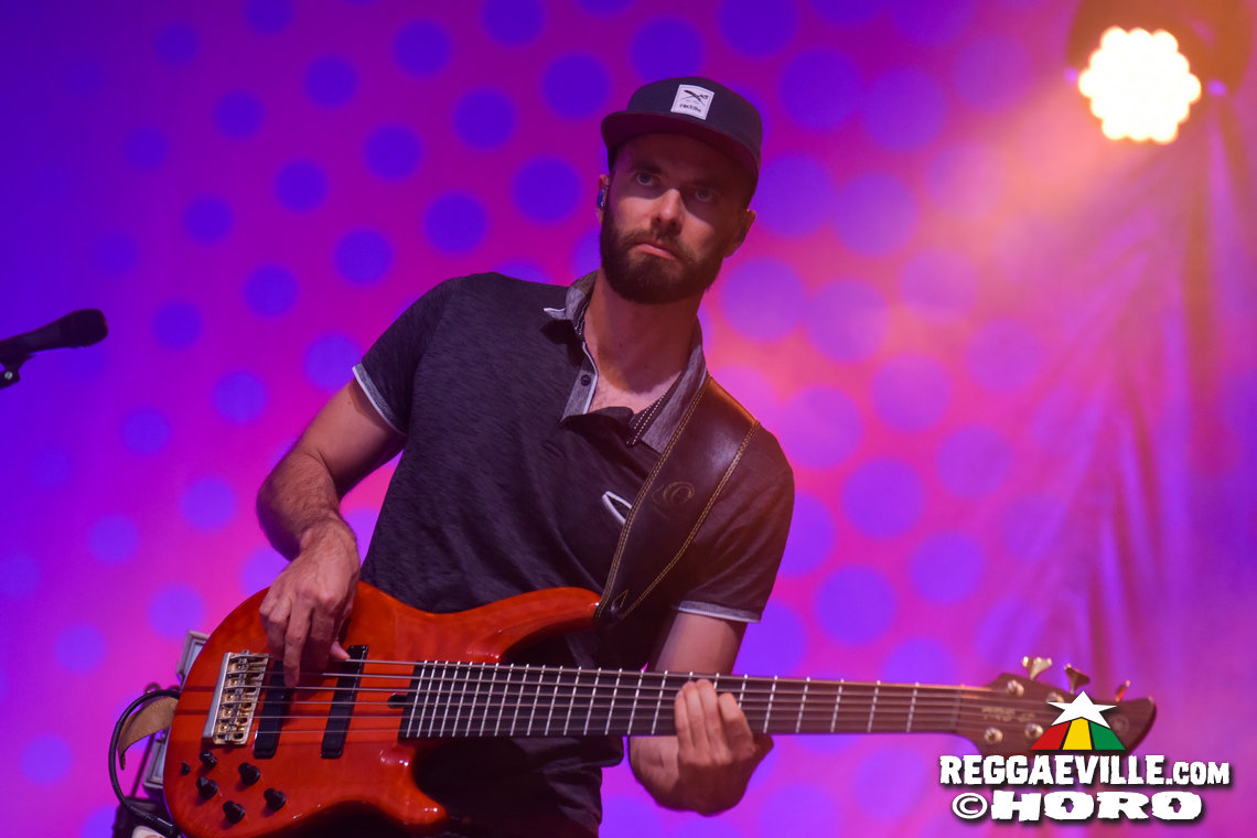 Gentleman & The Evolution