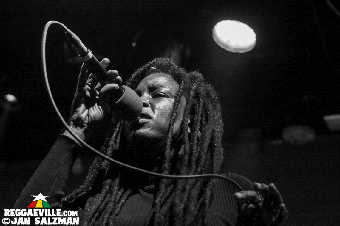 Hempress Sativa & Reemah