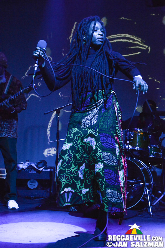 Hempress Sativa & Reemah