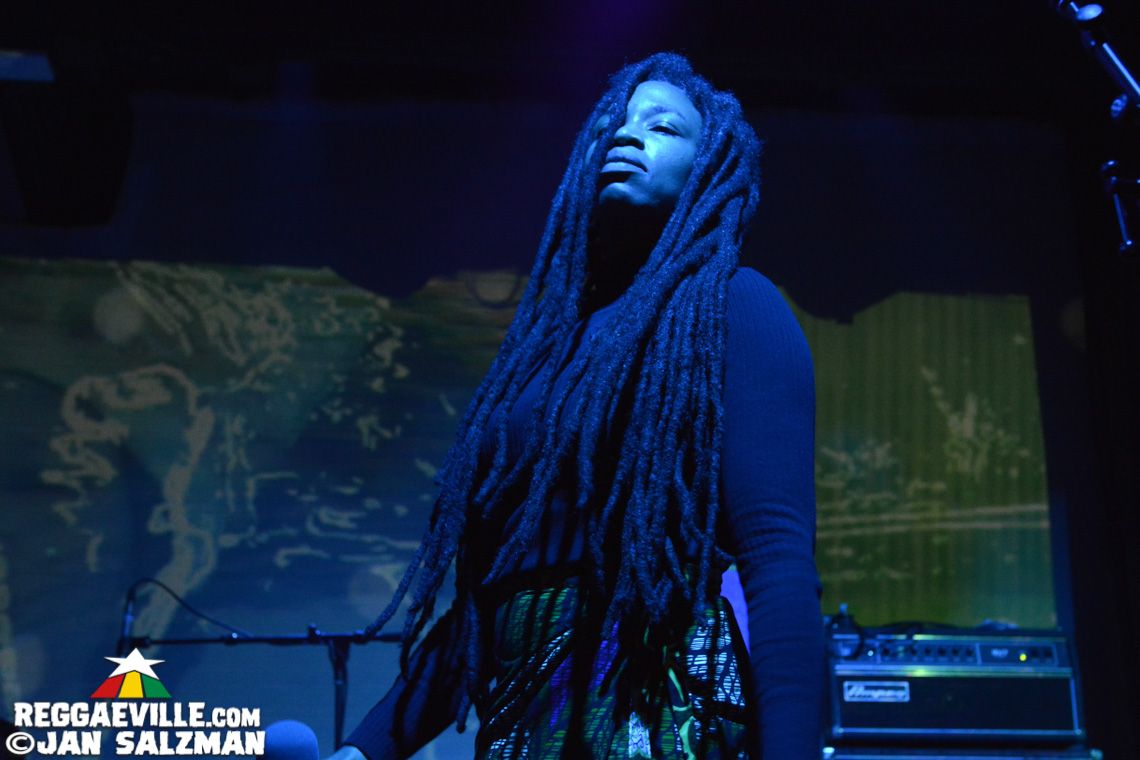 Hempress Sativa & Reemah