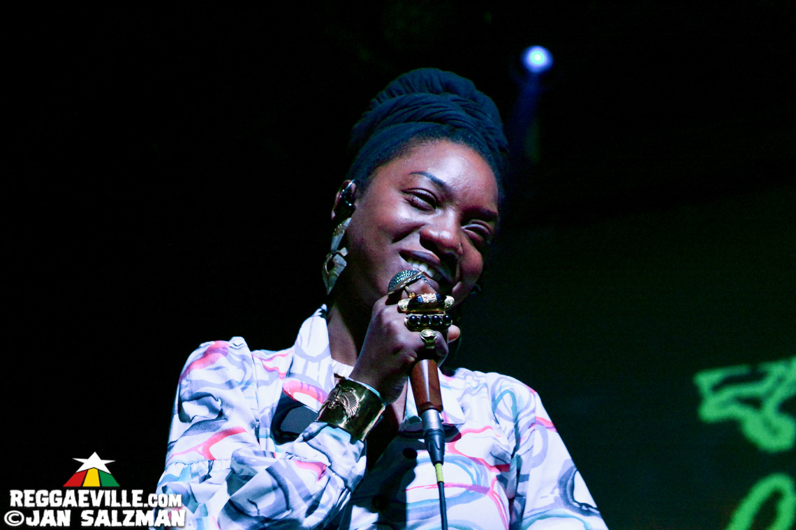 Hempress Sativa & Reemah