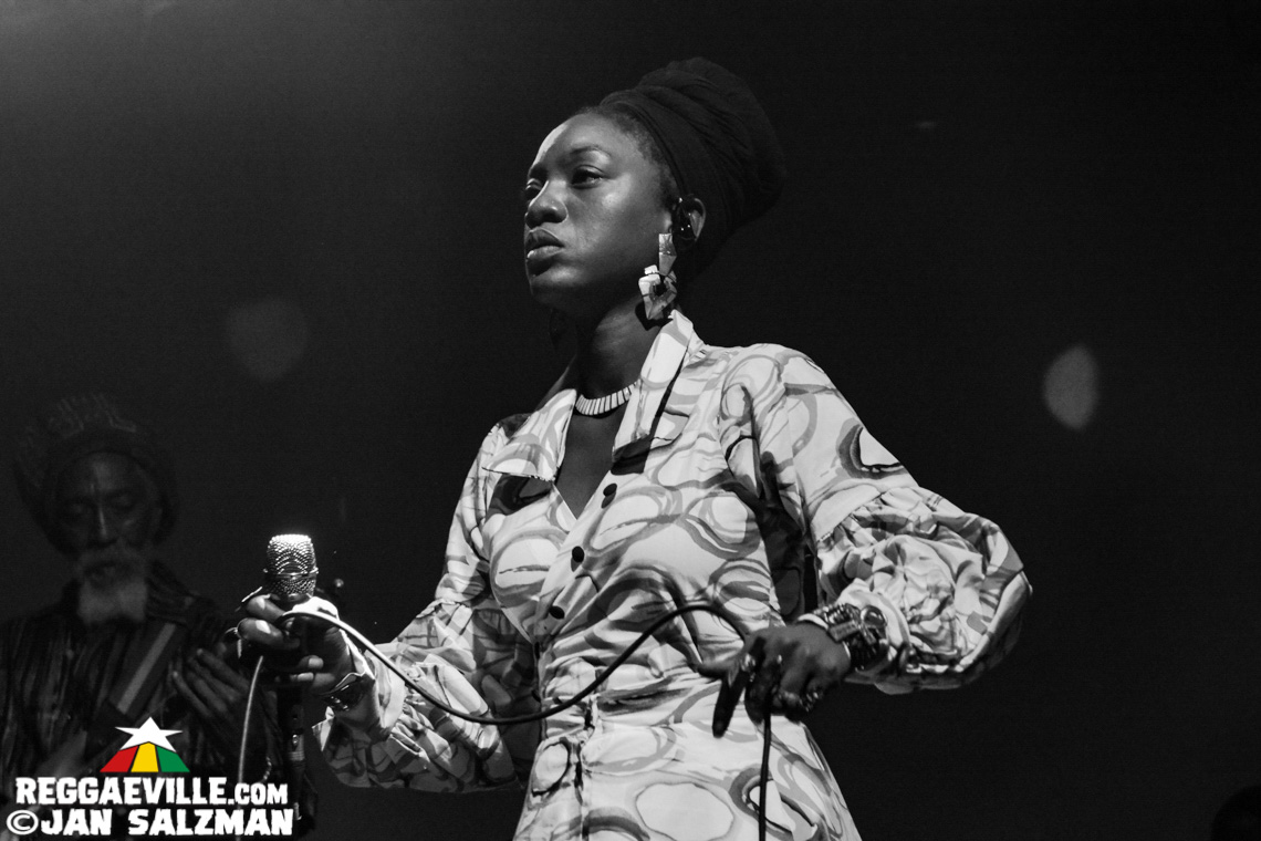 Hempress Sativa & Reemah