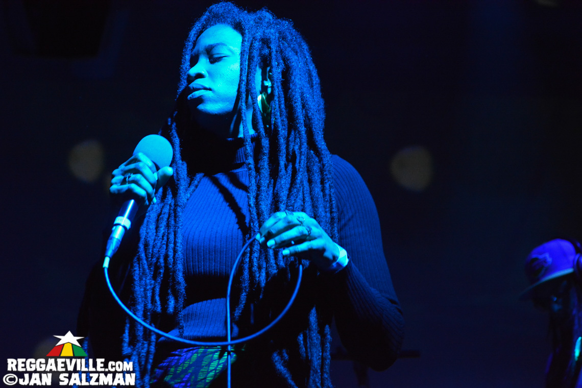 Hempress Sativa & Reemah