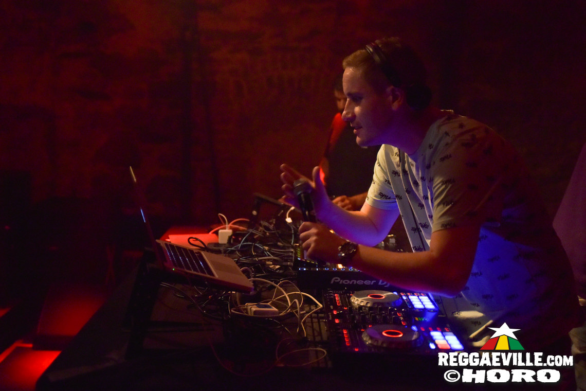 Nosliw & Deebuzz Sound, Soundvalley Movement