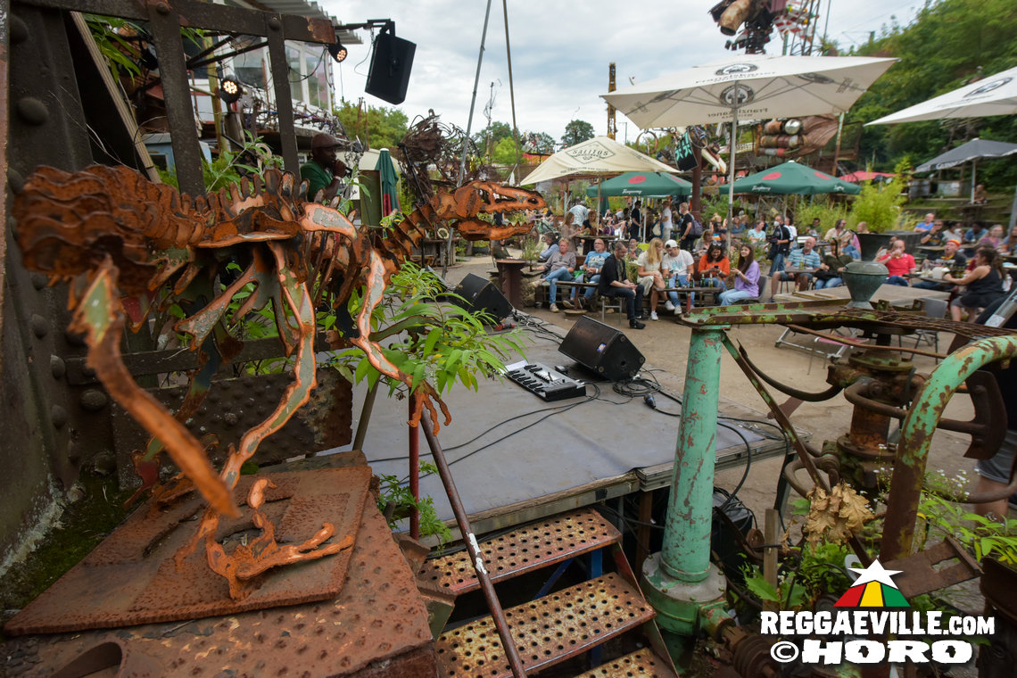 Dr. Ring Ding, TriXstar