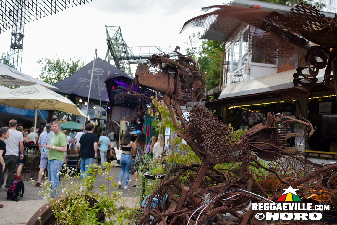 Denham Smith & Fulltune Clan, Chaliss Butto & CHaBuBa Royal C