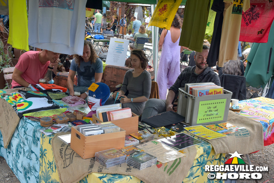 Denham Smith & Fulltune Clan, Chaliss Butto & CHaBuBa Royal C