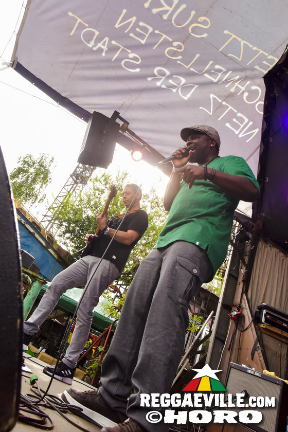 Denham Smith & Fulltune Clan, Chaliss Butto & CHaBuBa Royal C