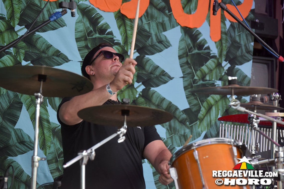 Denham Smith & Fulltune Clan, Chaliss Butto & CHaBuBa Royal C